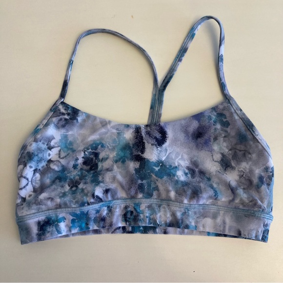 lululemon athletica Other - Lululemon Flow Y Bra Size 6